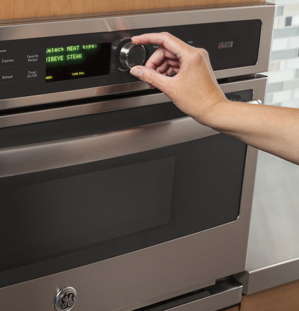 Microwave Cooking With a Built-in Advantium® Oven
