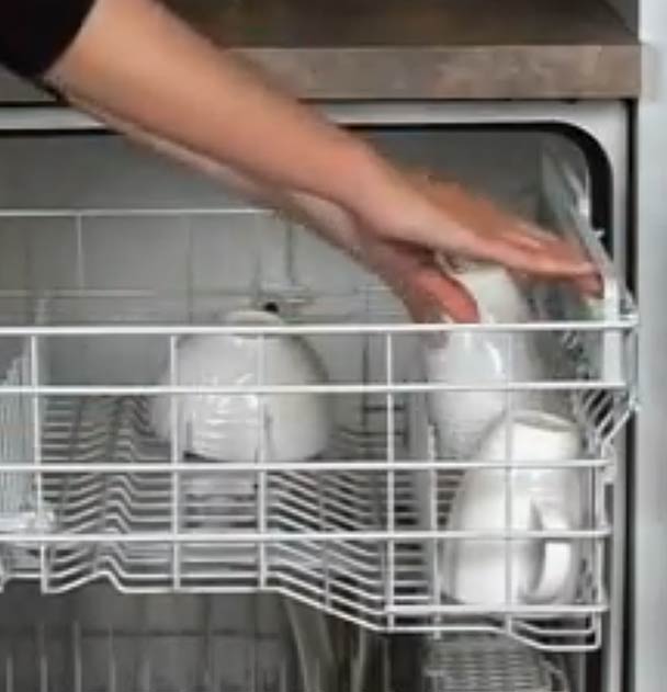 Play Video: Dishwasher Proper Loading Play Video: Dishwasher Proper Loading